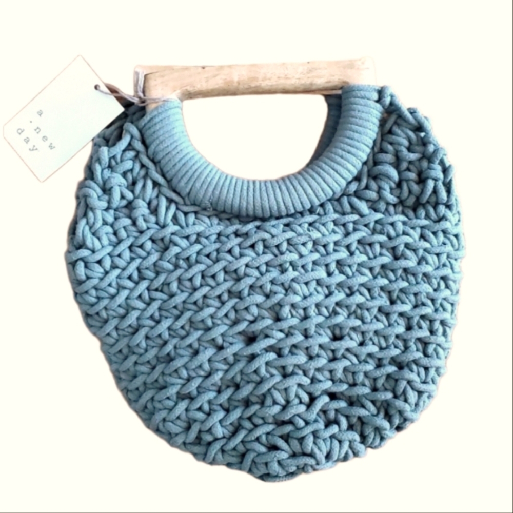 A New Day NWT Crochet Wood Handle Purse in Blue